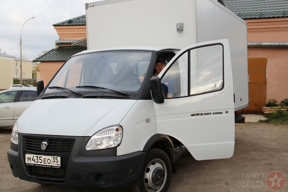 Магазин на колёсах: новая автолавка будет обслуживать несколько десятков деревень под Шексной
