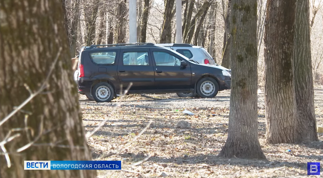 12 автомобилей с незаконной рекламой отправят на штрафстоянку Череповца