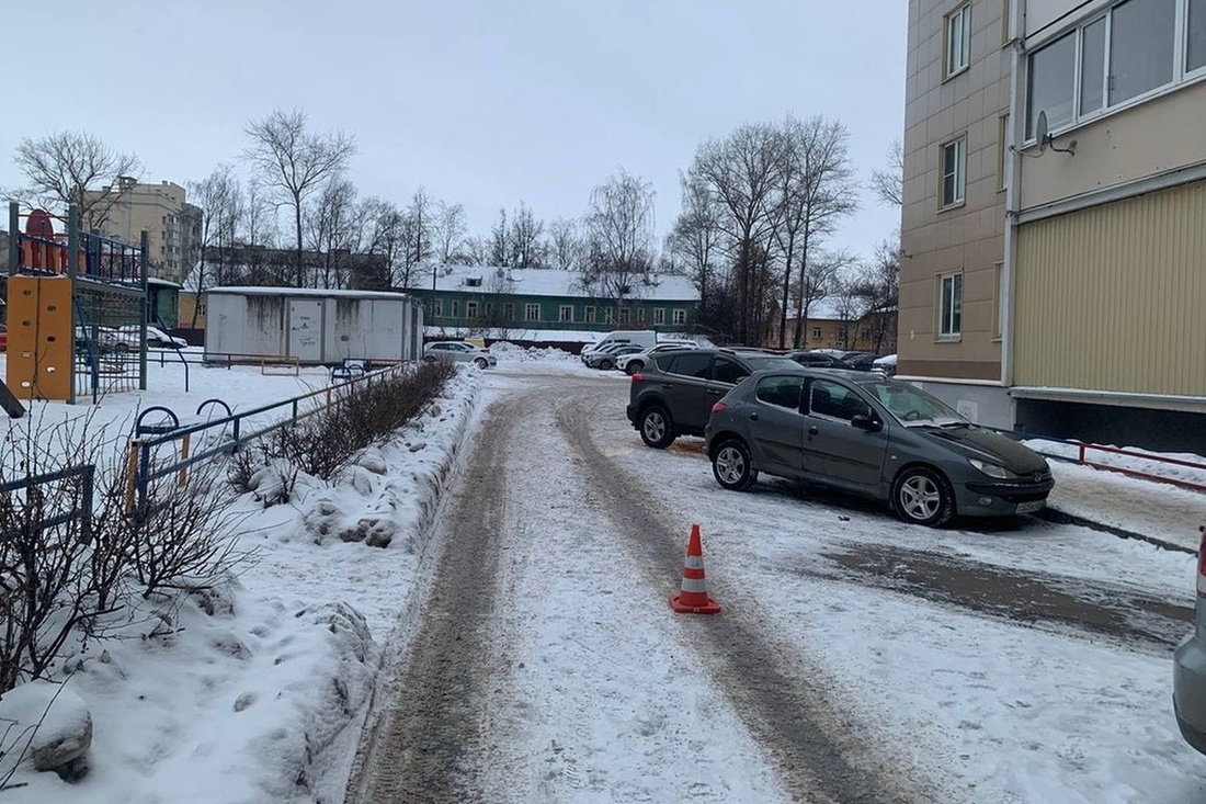 Водитель сбил 7-летнего ребёнка в Вологде и скрылся с места аварии