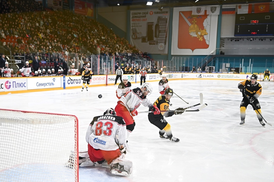 Дубль Кирилла Пилипенко принёс хоккейной «Северстали» победу над «Витязем»