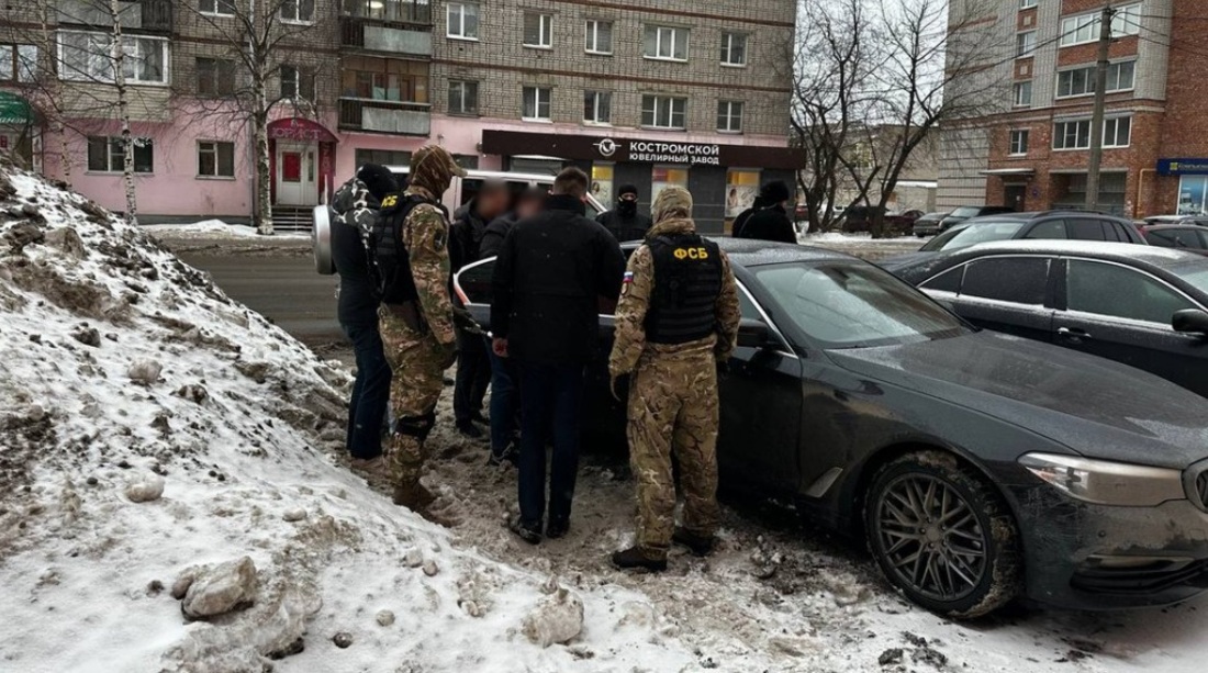 Экс-сотрудника вологодской полиции осудили за взятки и разглашение гостайны