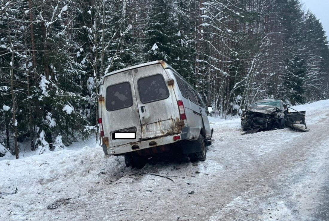 Мужчина погиб при столкновении автомобилей в Кадуе