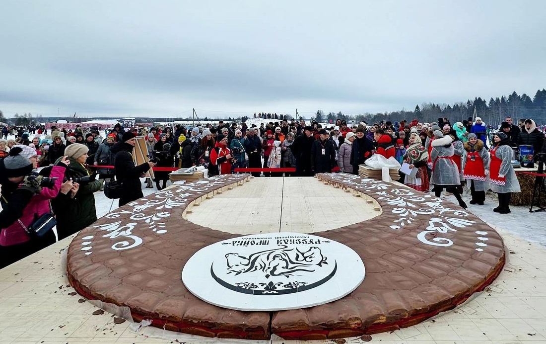 Рекорд России: вологжане изготовили самый большой пряник в стране