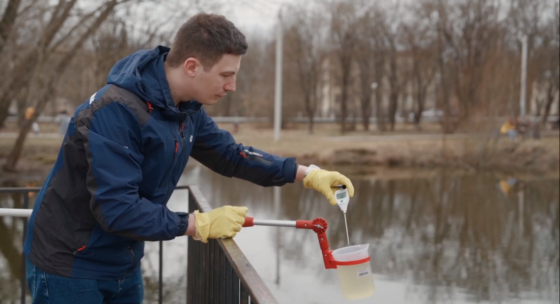 Пробы воды взяты в пруду Ковыринского парка Вологды из-за массовой гибели рыбы