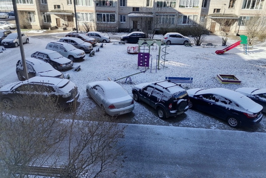 Снег выпал на востоке Вологодской области