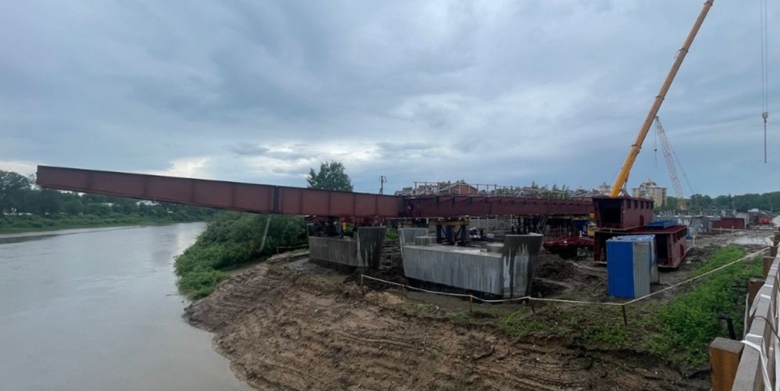Надвижку пролёта Некрасовского моста начали в Вологде