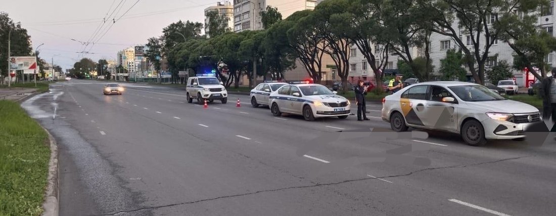 Таксист насмерть сбил пешехода на улице Ленинградская в Вологде