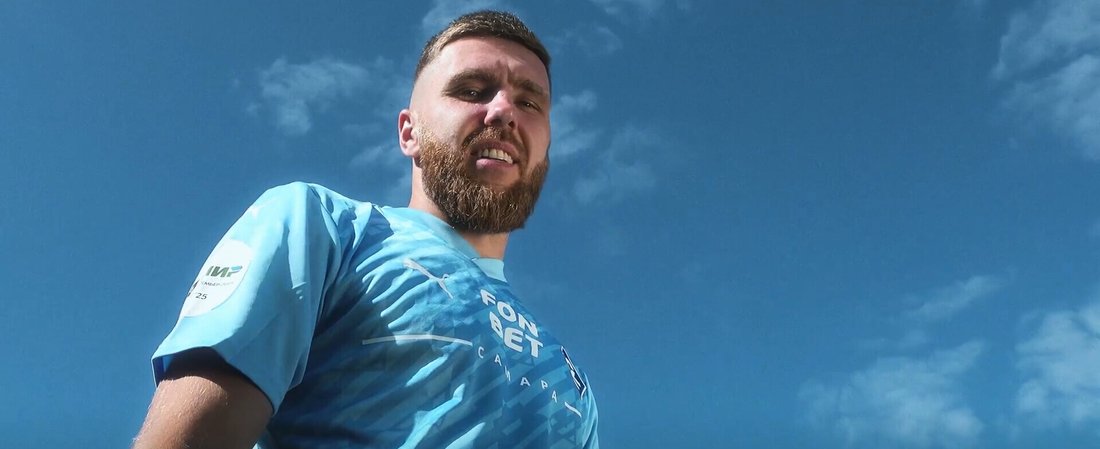 Вологодский футболист Иван Сергеев попал в расширенную заявку сборной на игру с Брунеем и Сирией
