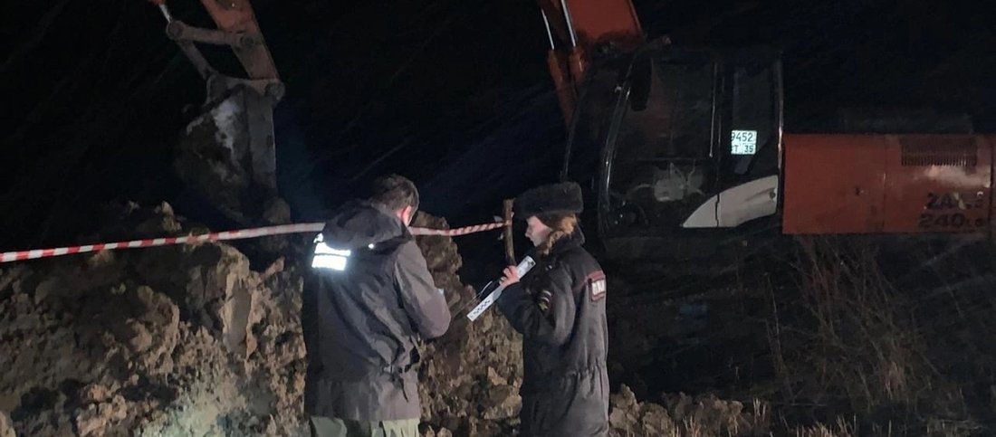 Молодой мужчина погиб при проведении строительных работ под Великим Устюгом