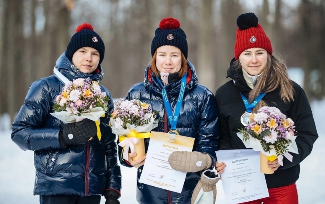 Вологодская лыжница Алина Пеклецова выиграла золото в эстафете Всероссийских соревнований