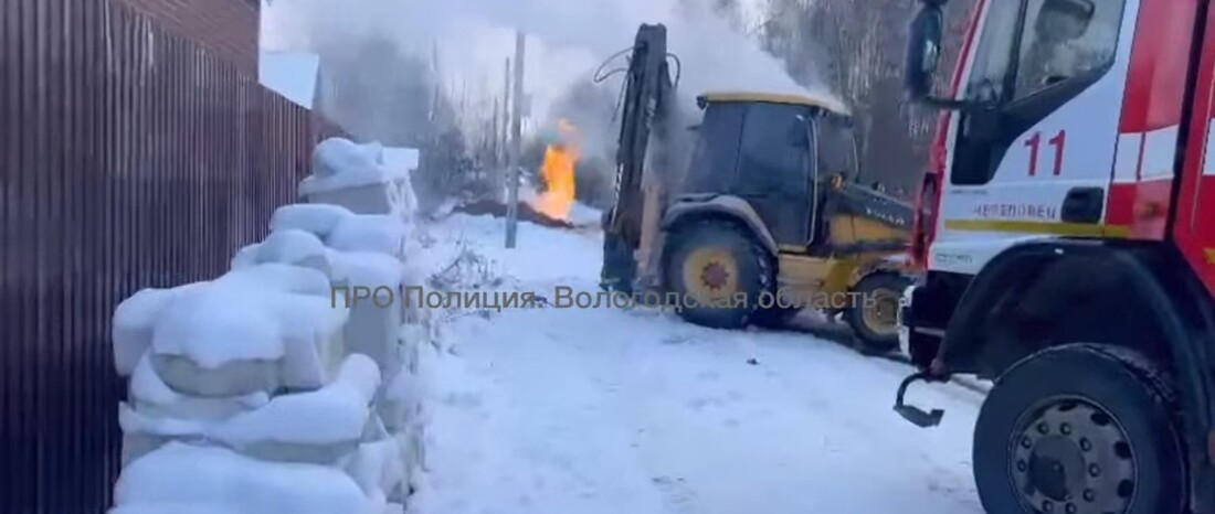 Повреждённая газовая труба загорелась в Череповце