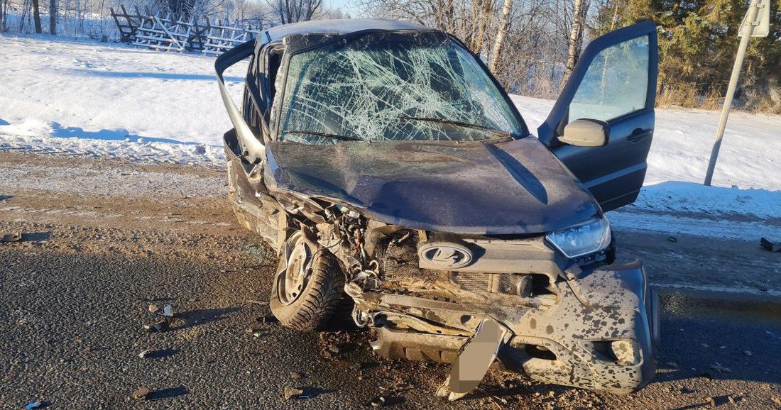 Четыре человека пострадали в ДТП в Вологодском округе