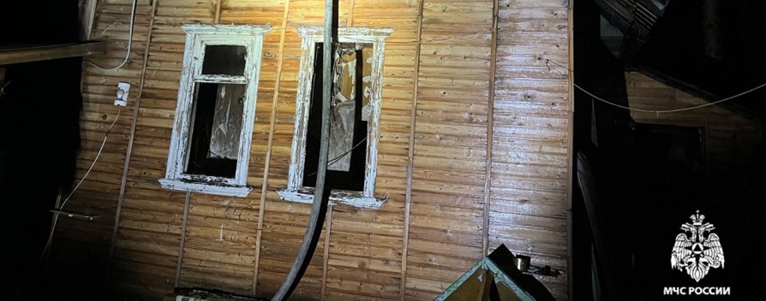 50-летняя женщина пострадала при пожаре в Вологодском округе 