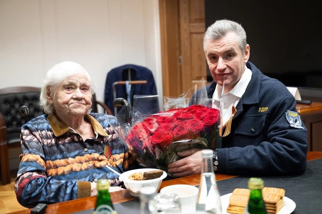 Леонид Слуцкий помог исполнить мечту 98-летней жительницы Вологды