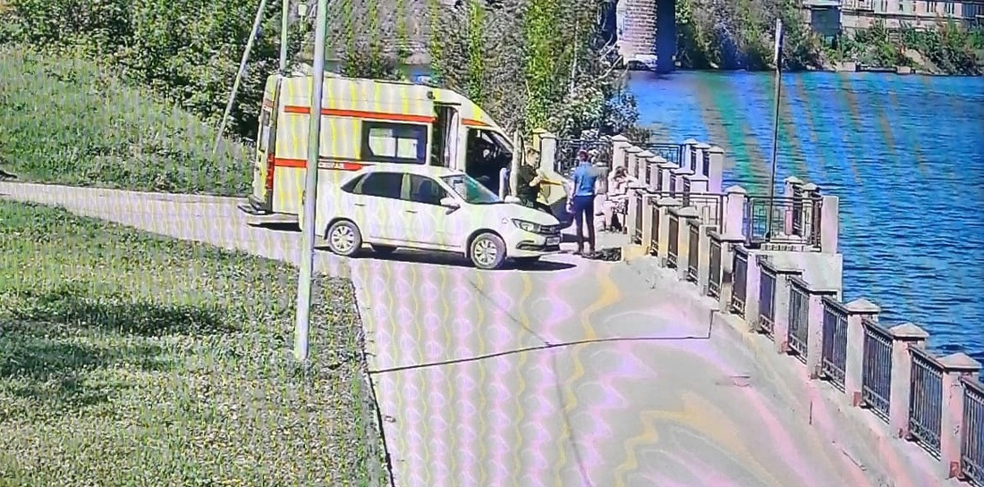 Бездыханную женщину обнаружили в реке Ягорбе в Череповце