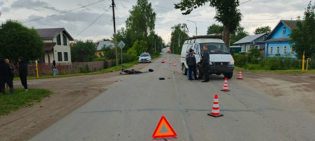Девочка-подросток на питбайке пострадала в ДТП в Шекснинском районе