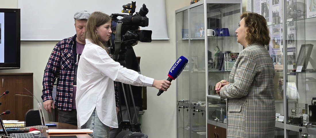 Участники проекта «Школа телевидения» ГТРК «Вологда» исследовали историю связи на площадке «Ростелекома»