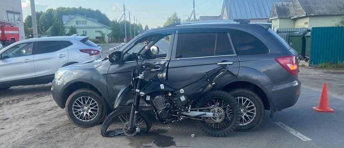 Трое подростков получили травмы в авариях на вологодских трассах