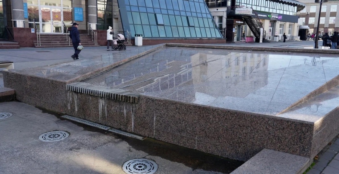 Светомузыкальный фонтан в центре Вологды закрыли на зиму