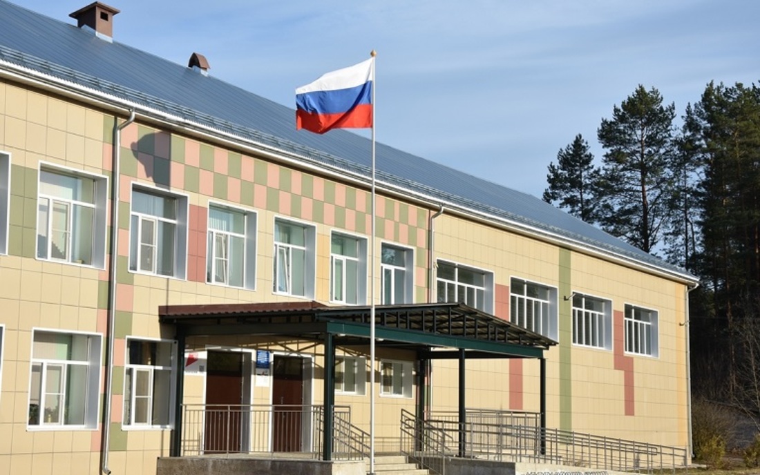 Здание Сазоновской школы осталось без электричества из-за обрыва проводов