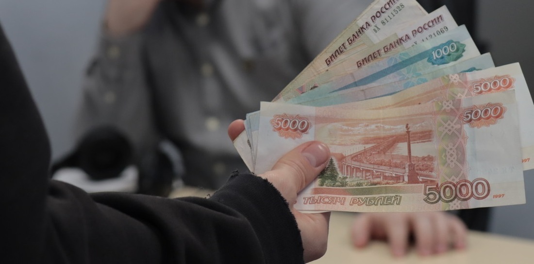 Аферисты лишили 94-летнюю пенсионерку из Вологды 1 миллиона рублей