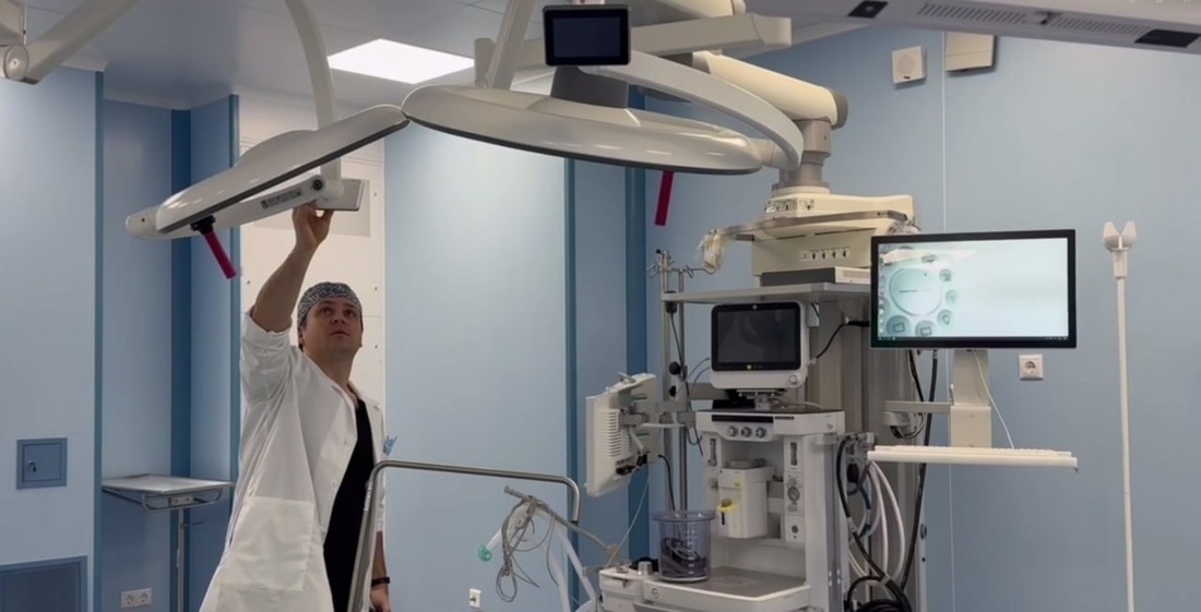 Череповецкие врачи спасли пациента с множественными ранениями после взрыва мины