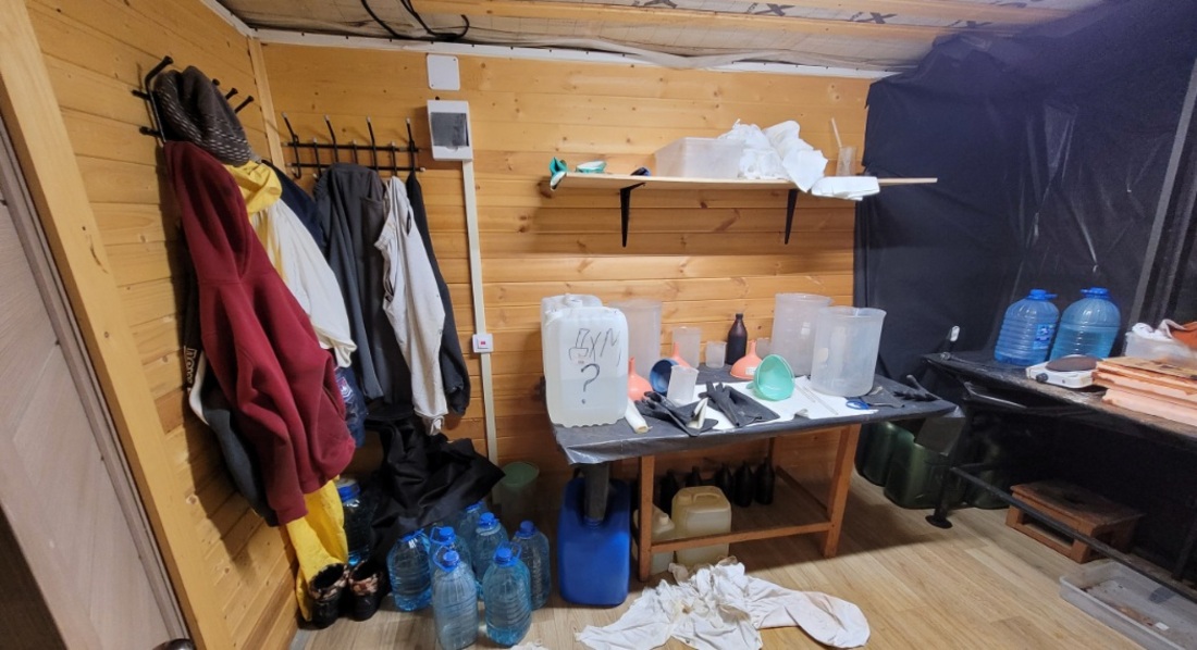 Двое мужчин пойдут под суд за организацию нарколаборатории под Вологдой