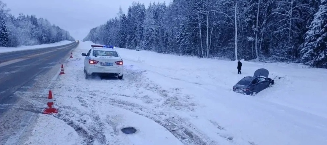 Водитель «легковушки» получил травмы в ДТП в Шекснинском округе