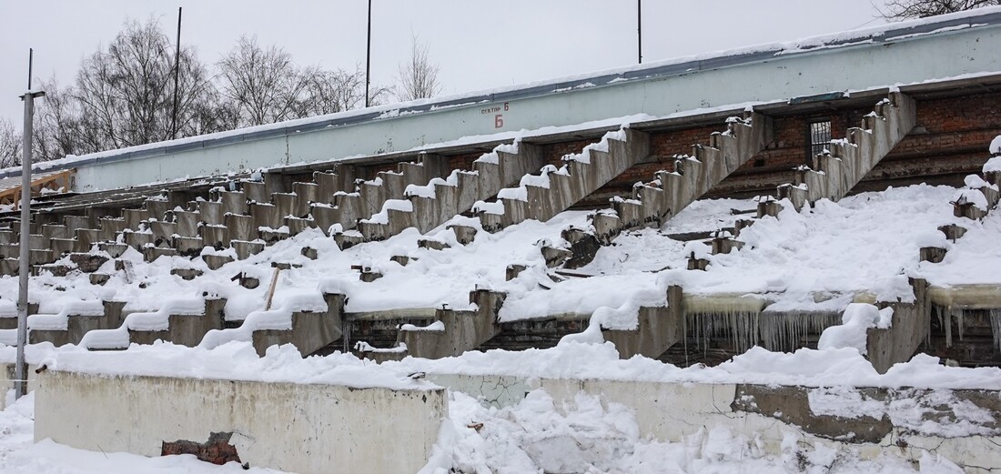 Продолжается ремонт стадиона «Динамо» в Вологде