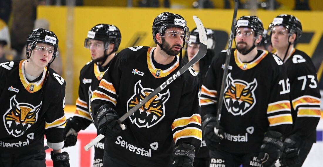 Хоккейная «Северсталь» второй раз уступила петербургскому СКА в Череповце