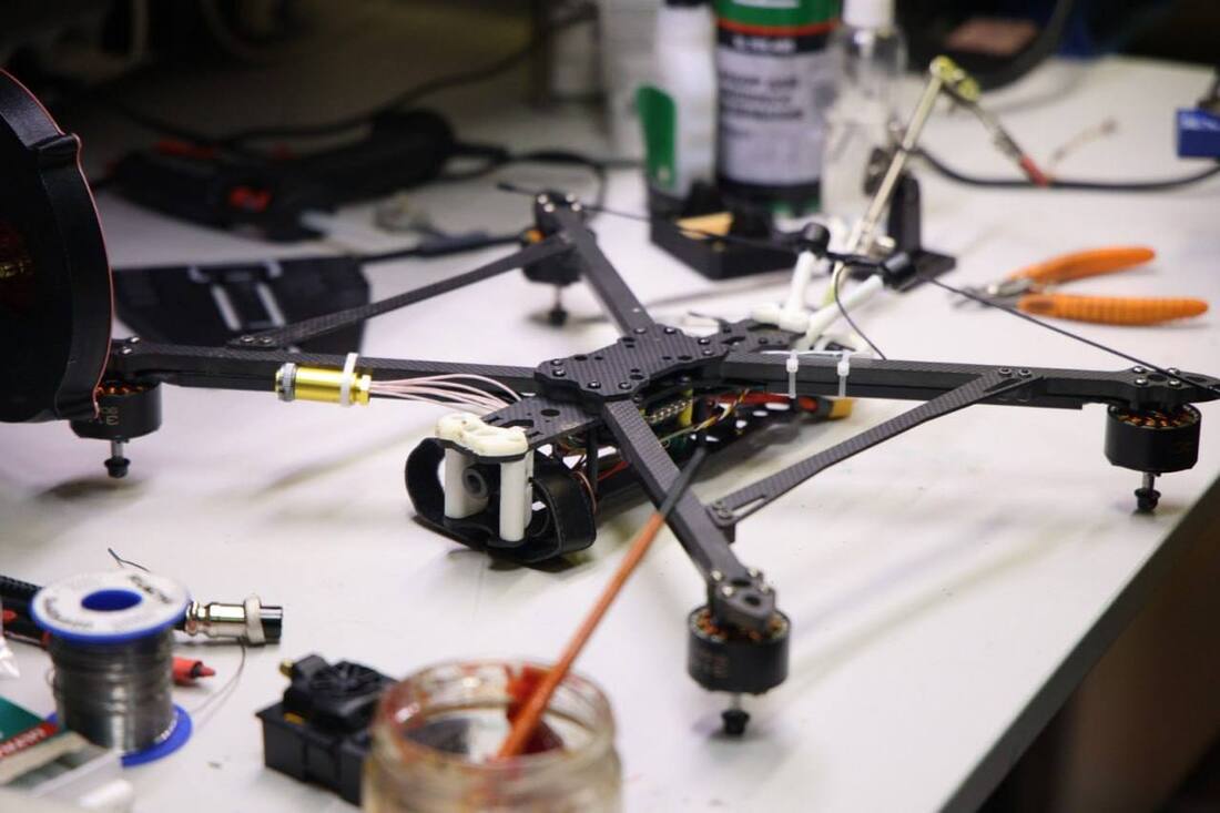 Глава региона посетил вологодское предприятие по производству беспилотников