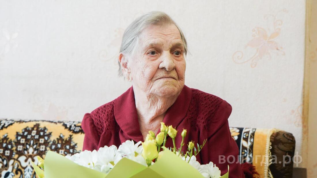 Ветеран Галина Колесова из Вологды отметила 100-летний юбилей