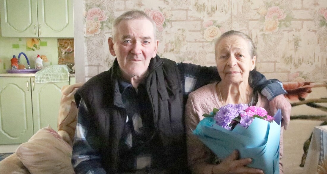 Супруги Костоусовы отметили золотую свадьбу в Вологодской области