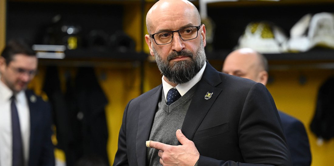 Андрей Козырев продлил контракт с хоккейной «Северсталью»