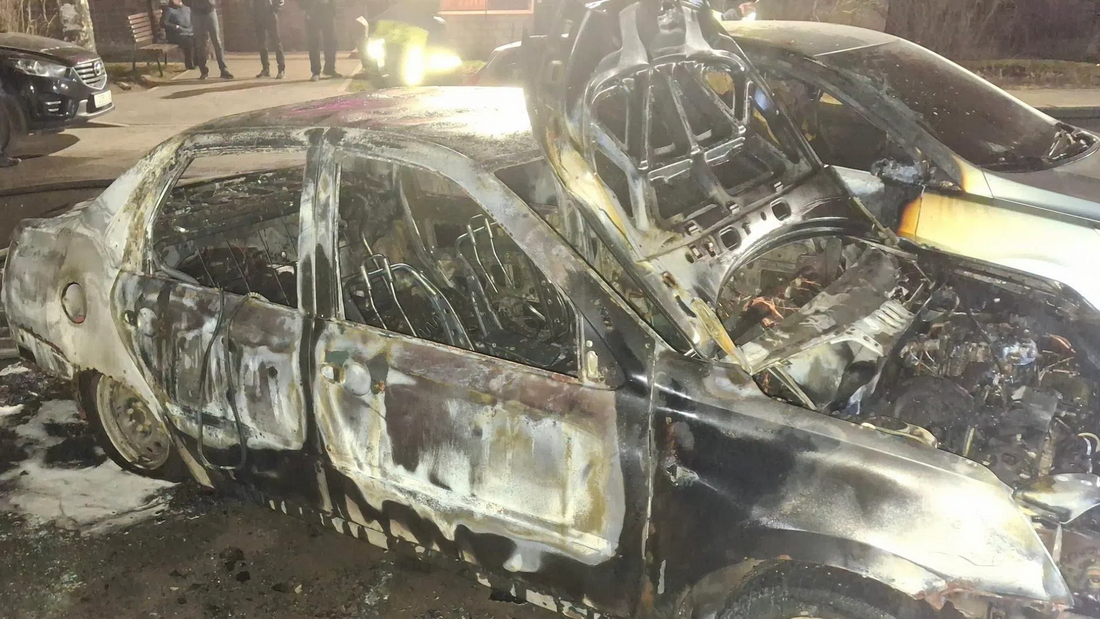 Ночная месть: вологжанин поджёг машину из-за личной неприязни