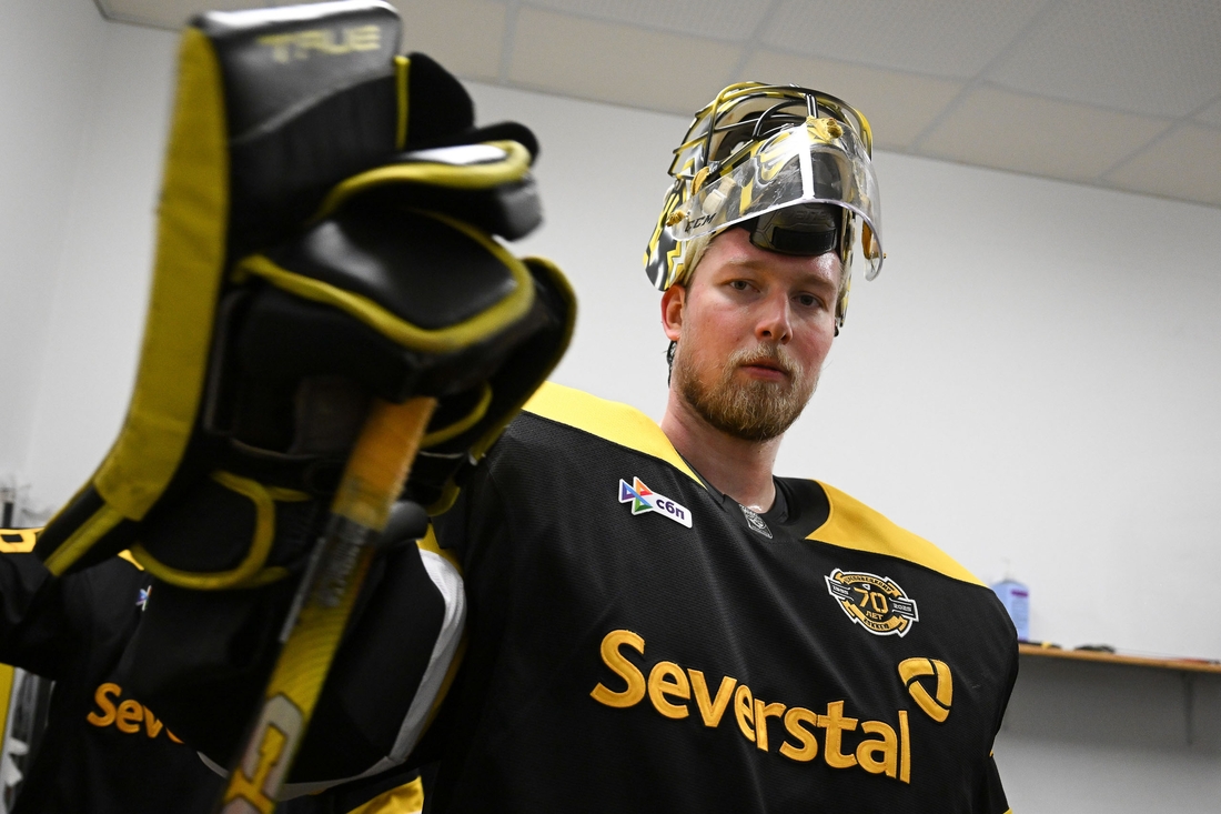 Александр Самойлов стал рекордсменом по победам среди вратарей череповецкой «Северстали»