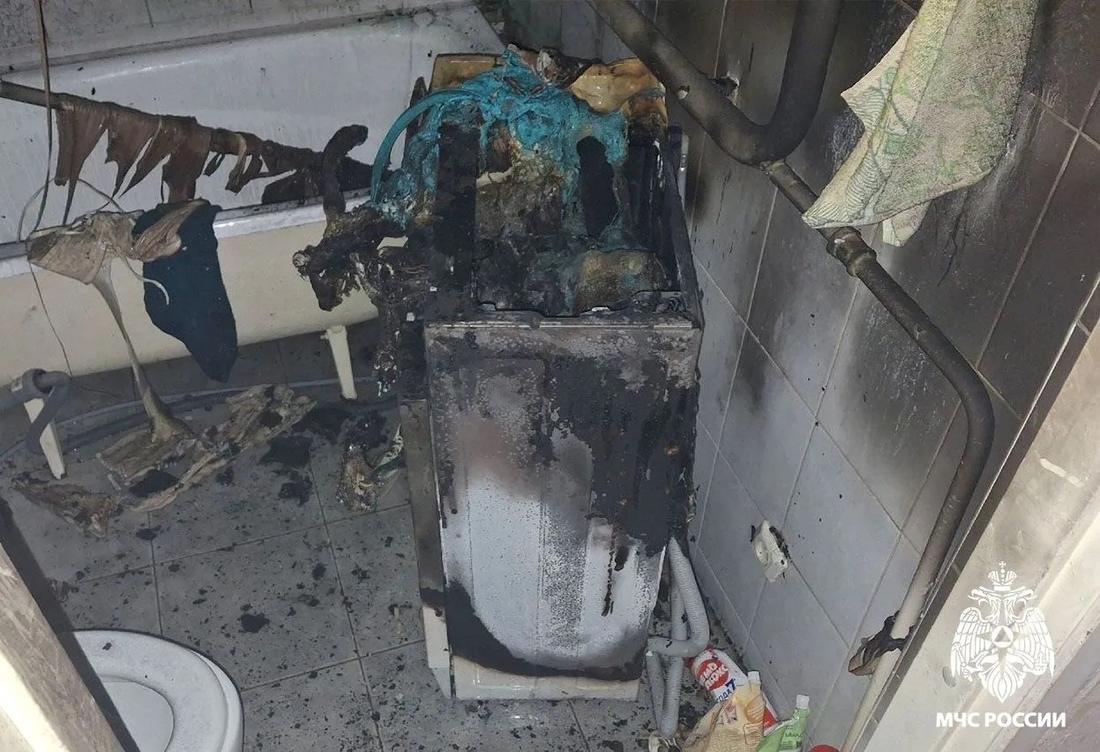 Женщина и её внучка спаслись из загоревшейся квартиры в Вологде