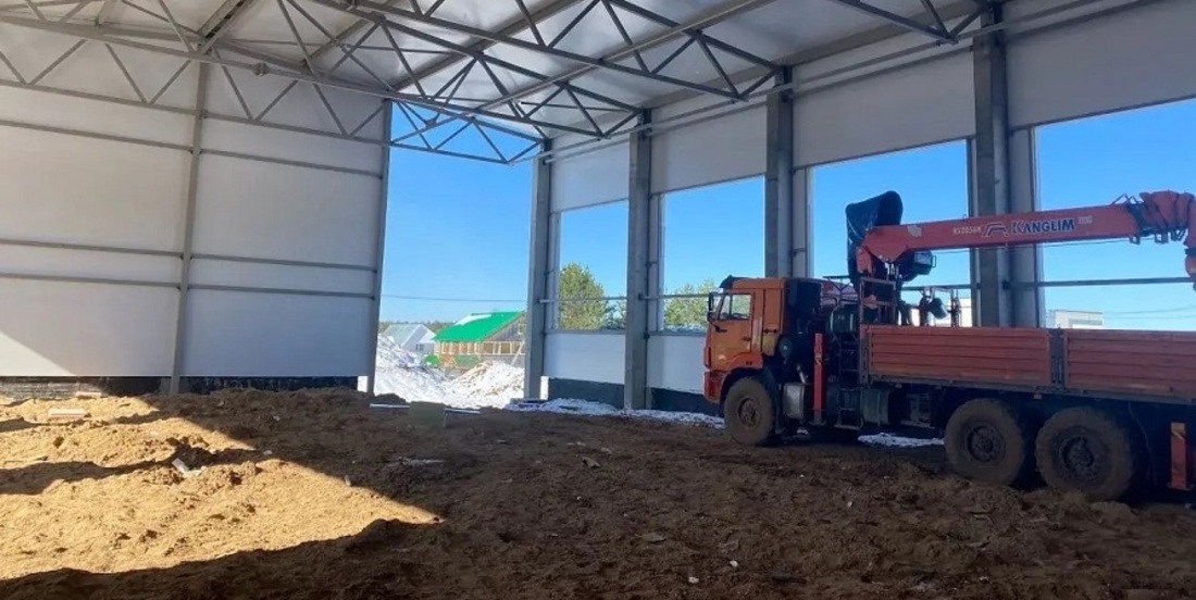 Строительство нового физкультурно-оздоровительного комплекса продолжается в Тарноге