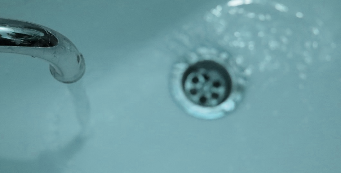 Давление в системе водоснабжения временно снизили в Белозерске