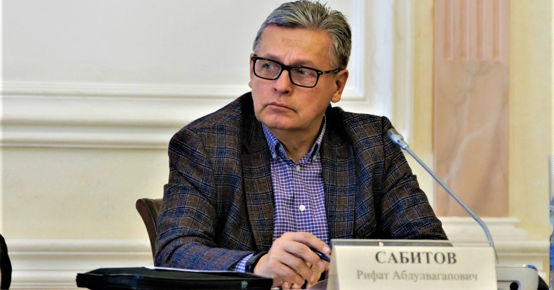 Рифат Сабитов: «Крупнейшие операторы связи объединились вокруг нацмессенджера МАКС как единого канала коммуникаций»