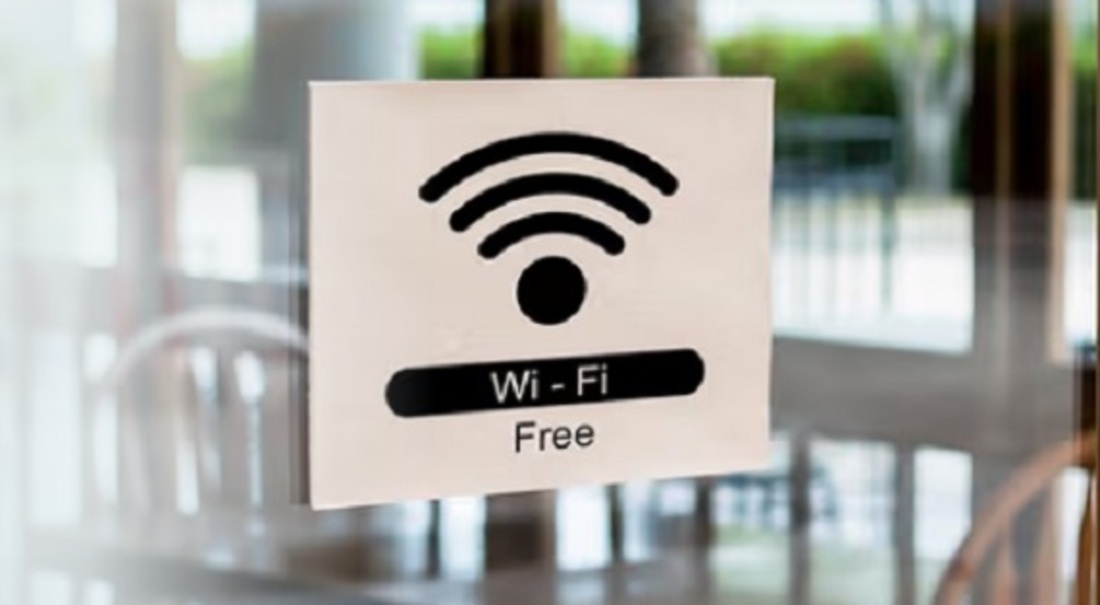 Бесплатный Wi-Fi доступен жителям и гостям города на остановках общественного транспорта и парках в Вологде