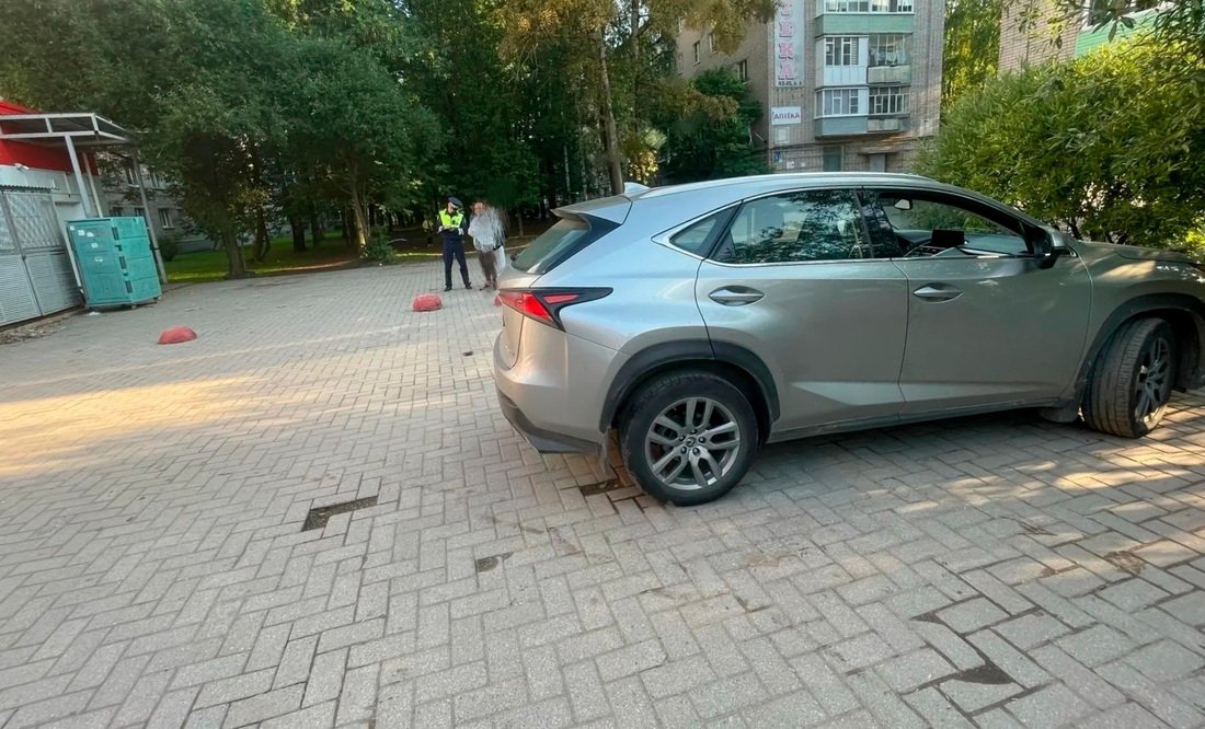 Двухлетнюю девочку сбила водитель «Лексуса» в Вологде