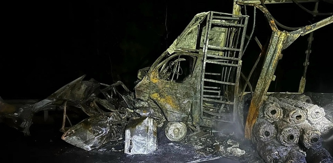 Два человека погибли в лобовом столкновении автомобилей в Грязовецком округе