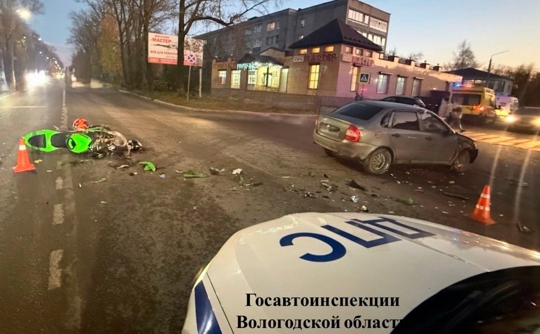 Пассажирка мотоцикла пострадала в ДТП в Соколе