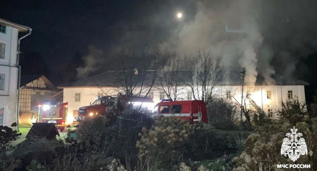 Серьёзный пожар произошёл в мужском монастыре в Грязовецком округе