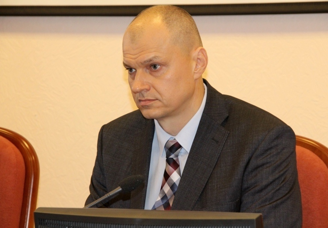 Начальник череповецкого департамента ЖКХ подал в отставку