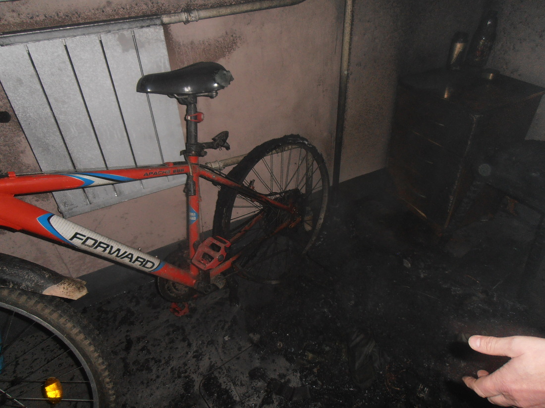 Неизвестный устроил пожар в подведомственном доме череповецкой полиции