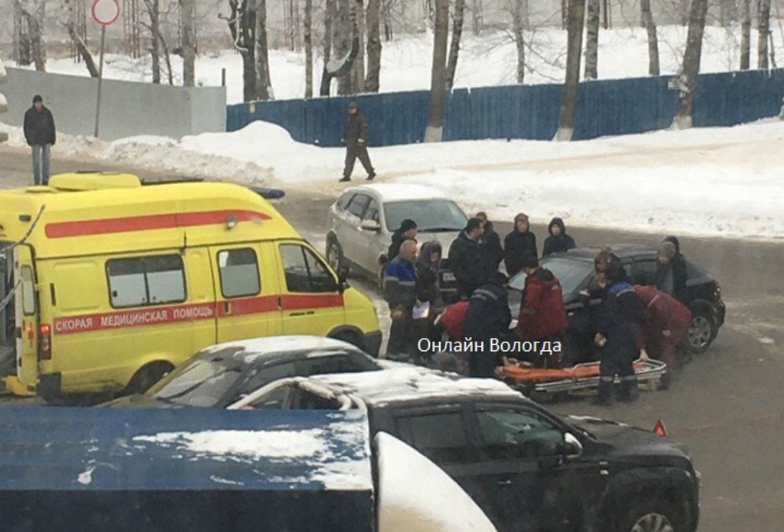 16-летний подросток угодил под колеса КамАЗа в Вологде
