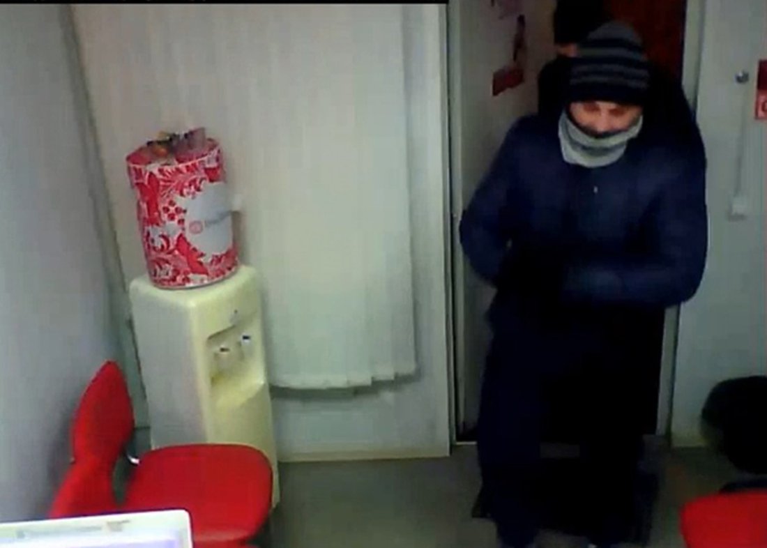 В Вологде ограбили кредитную организацию: преступники в розыске