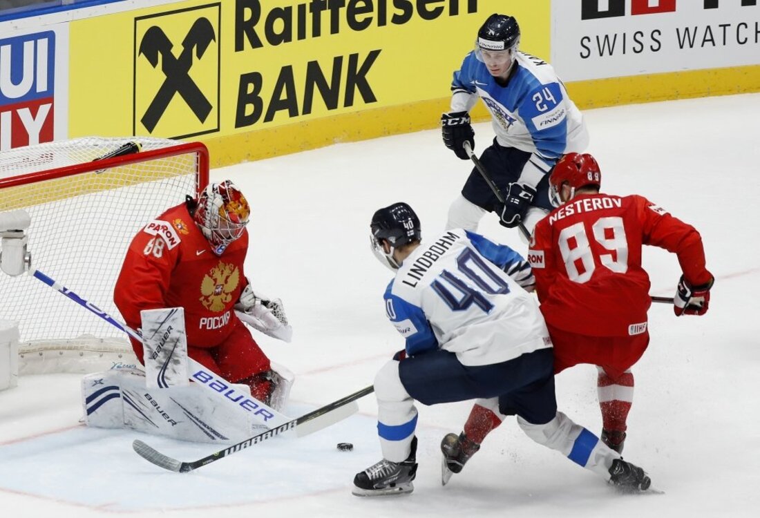 Российские хоккеисты не смогли выйти в финал чемпионата мира, уступив финнам